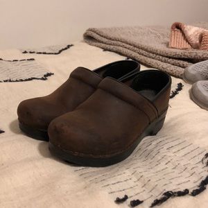 Women’s dansko 7, dark brown